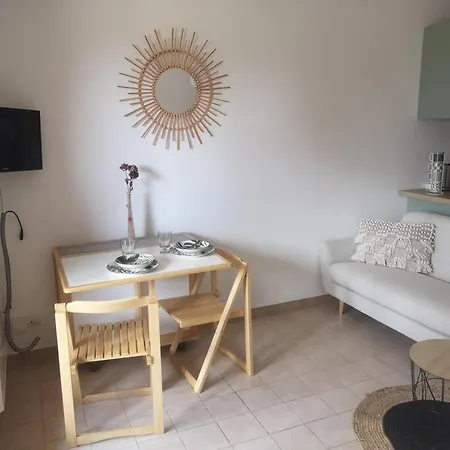 T 2 A 5 Mn A Pied De La Appartement Sanary-sur-Mer