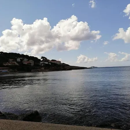 T 2 A 5 Mn A Pied De La * Sanary-sur-Mer